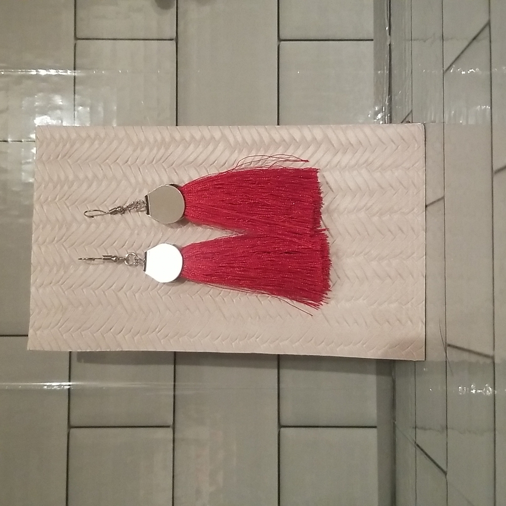 ⭐️Tassle earrings - Picture 6 of 6